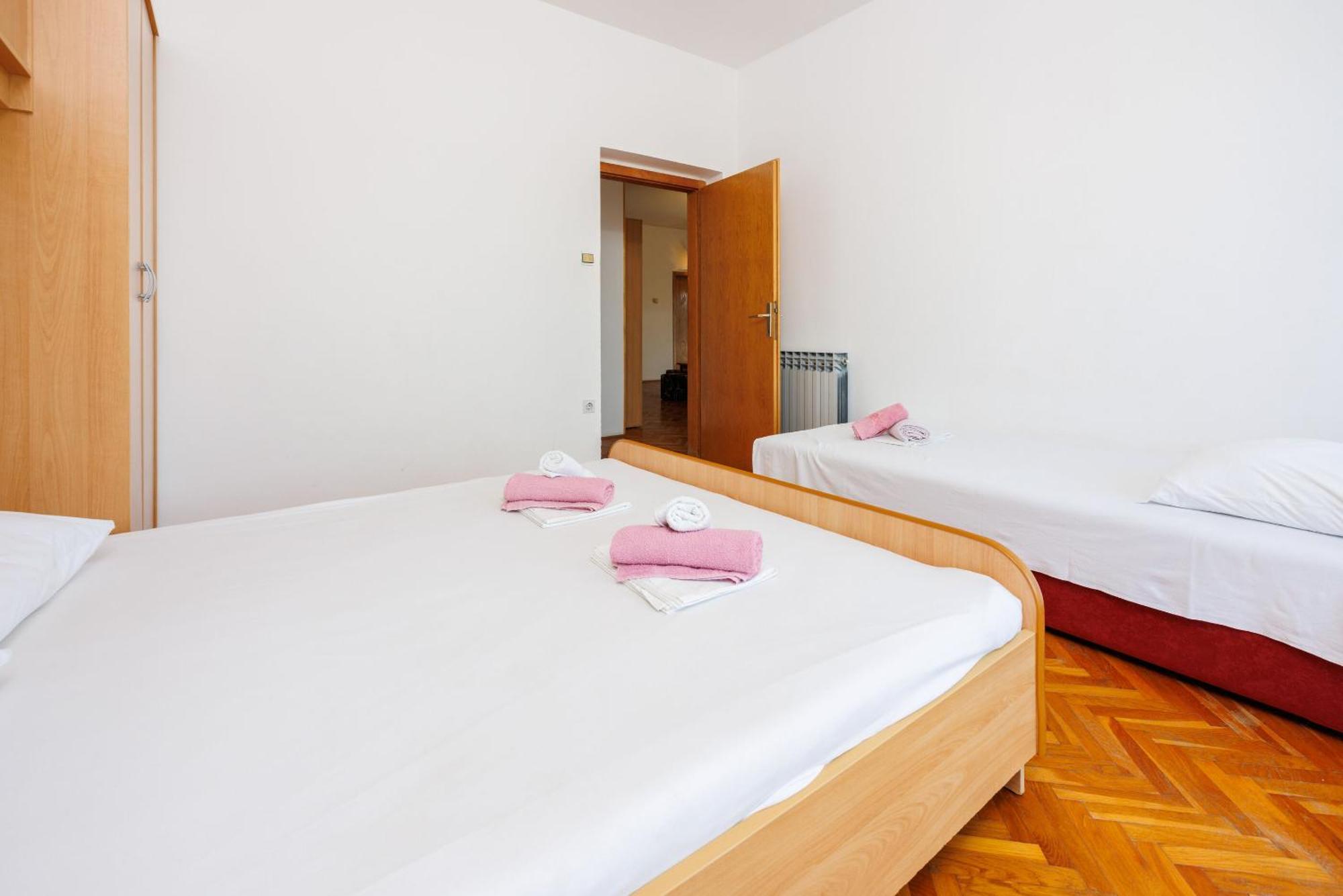 Apartments Davorka 크리크베니카 외부 사진